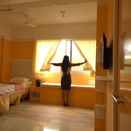 Niasha Hotel Mangalore Exterior photo