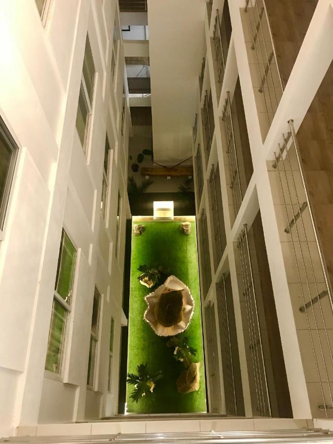 Niasha Hotel Mangalore Exterior photo
